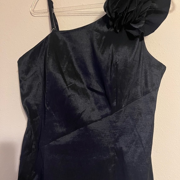 Romeo and Juliet Couture Dress - Picture 8 of 10